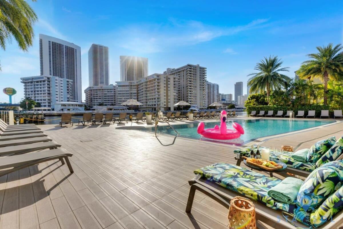 Infinite View With Balcony,Pool Plus Near Beach Hallandale Beach Esterno foto